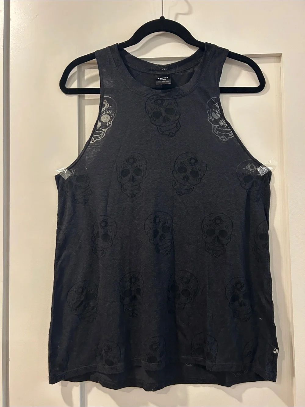 Terez Black Burnout Skull-Print Sleeveless Tank Top, Large
